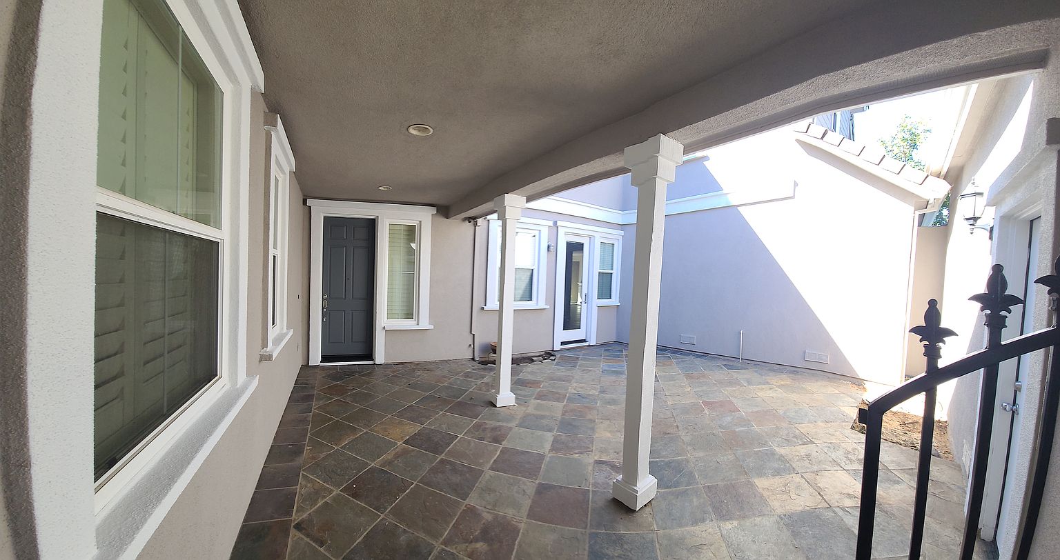 757 Joseph St photo 4