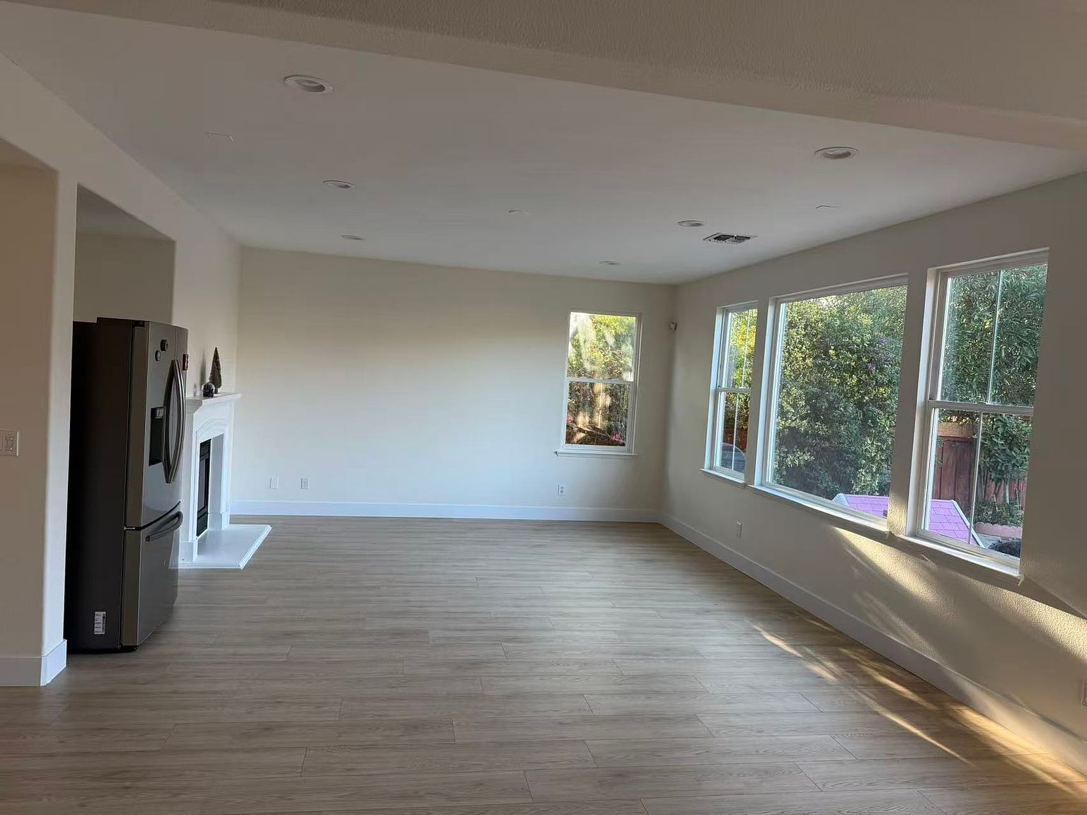 105 Sean Ave photo 5