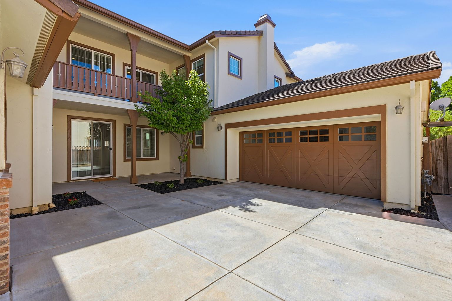 24 E Heritage Dr photo 4