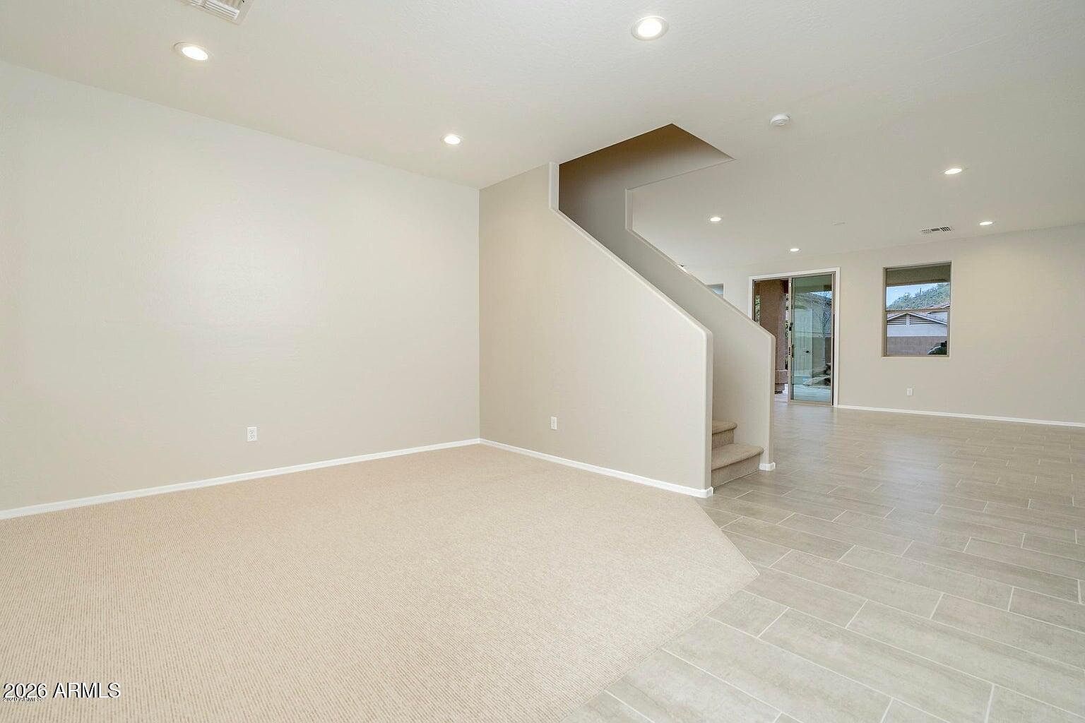 1910 E Patrick Ln photo 4