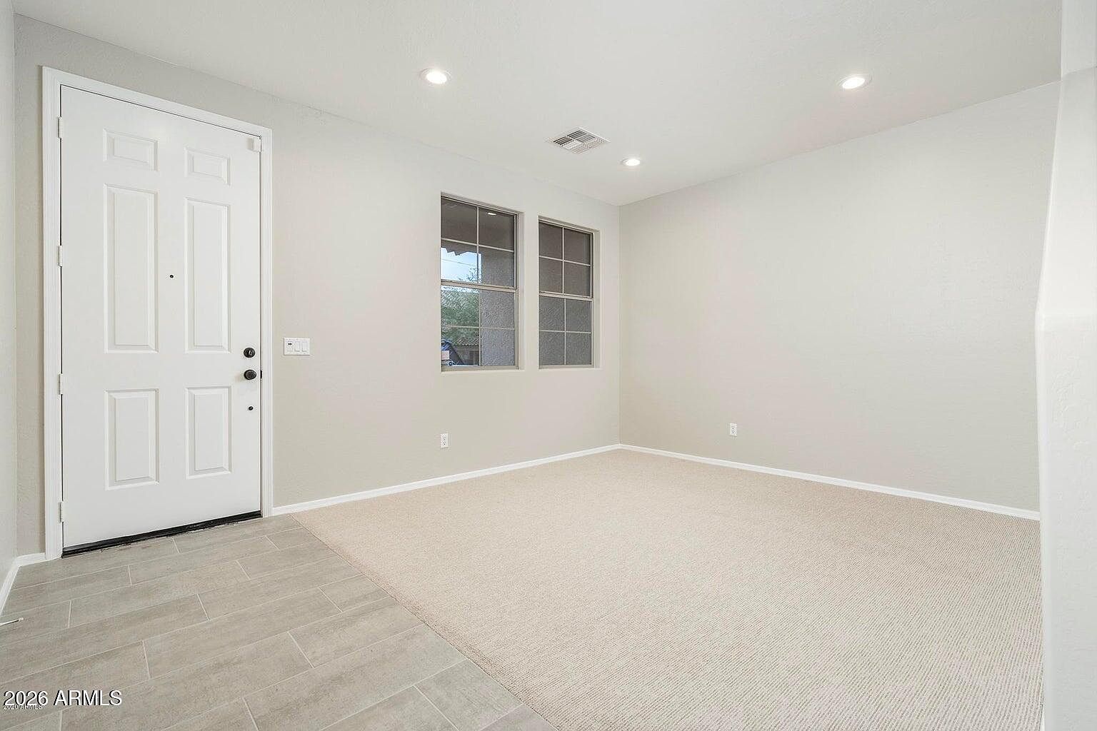 1910 E Patrick Ln photo 2