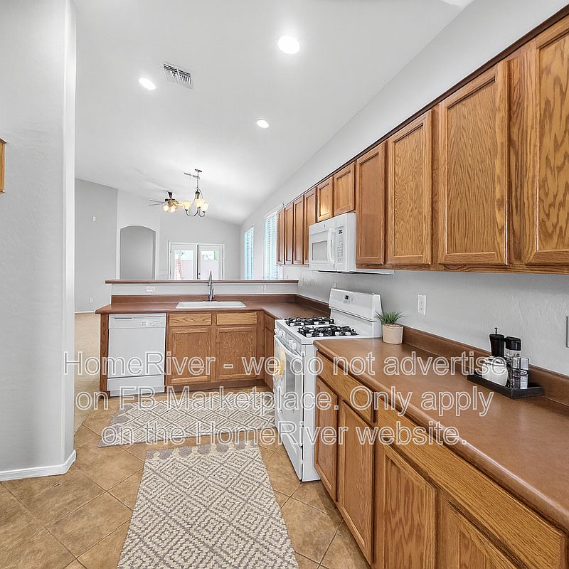 9029 W Villa Maria Dr photo 5