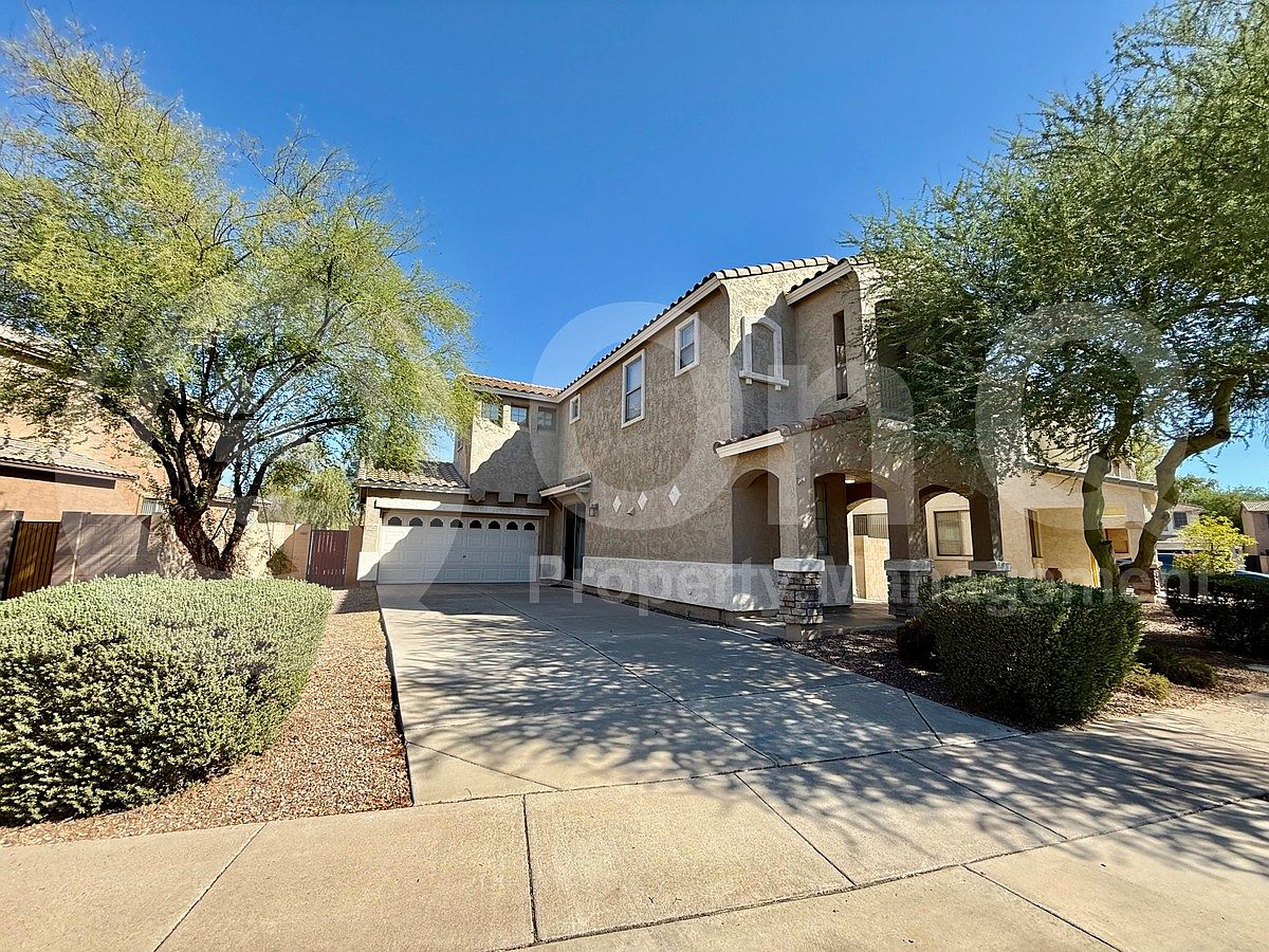 3748 E Sundance Ave photo 2