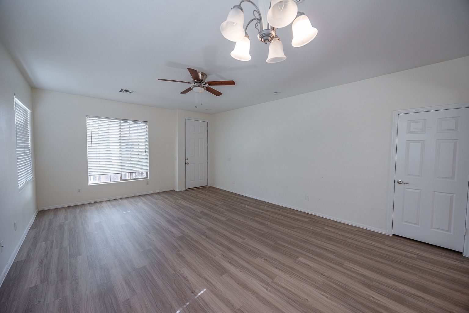 4540 E Sundance Ave Gilbert, AZ 85297 photo 5