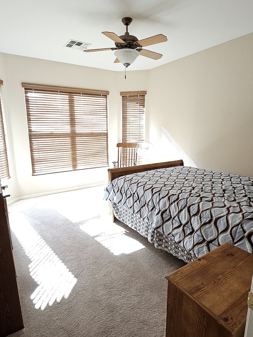 3048 E Hazeltine Way photo 5