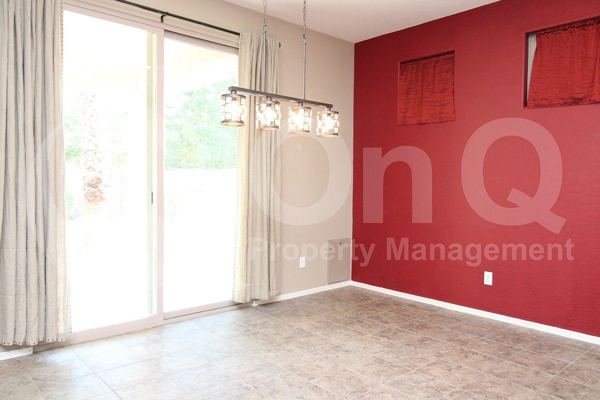 19453 E Reins Rd photo 5