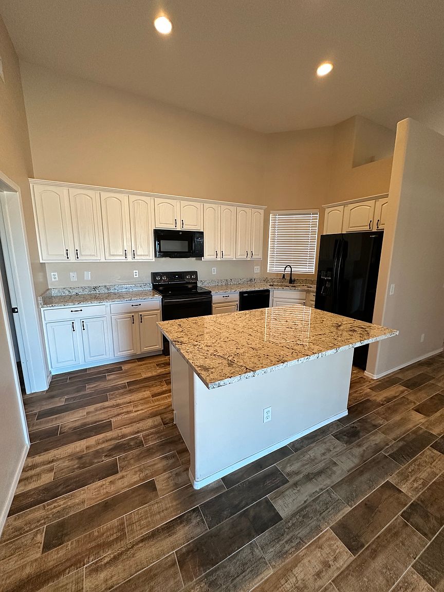 25730 W Baker Dr photo 3