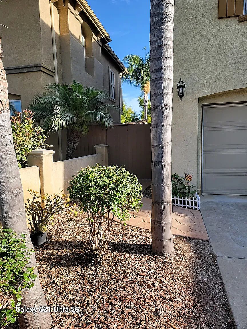 3200 Toopal Dr photo 2