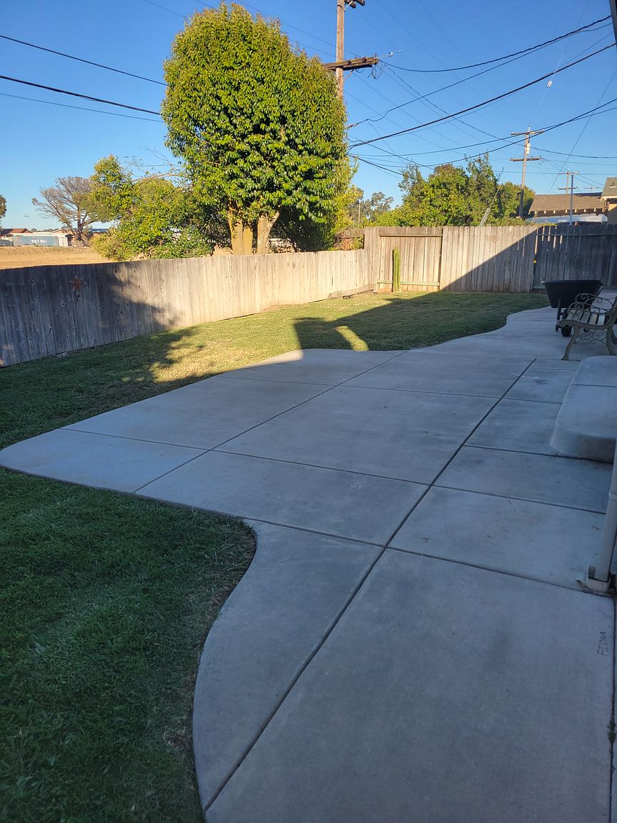 940 Rolling Green Dr photo 4