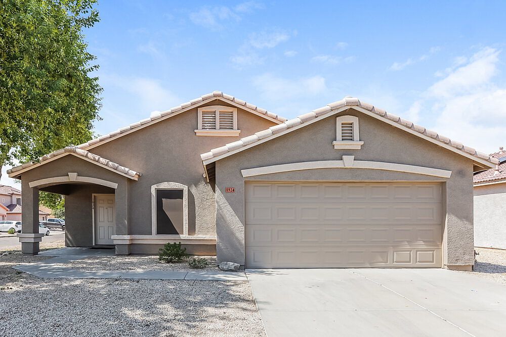 1924 E Connemara Dr San Tan Valley, AZ 85140 photo 2