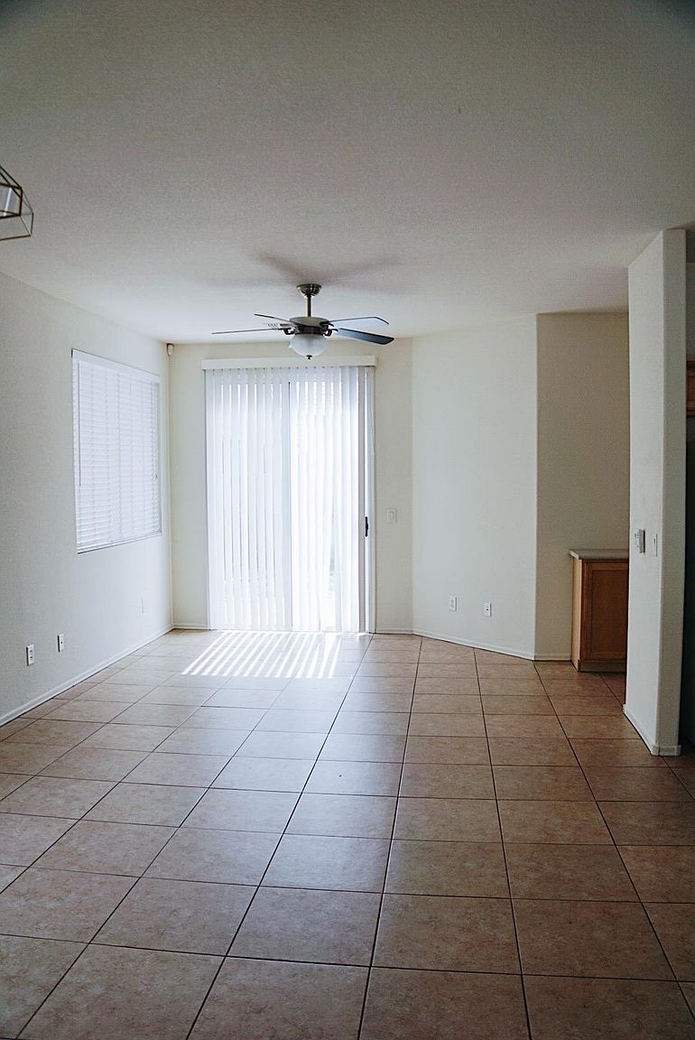 1121 E Altadonna St photo 4