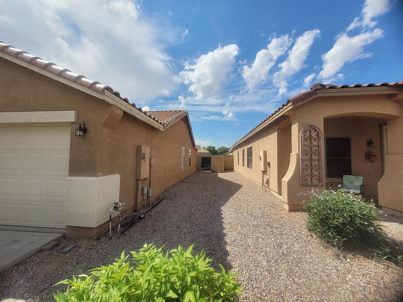 2739 W Silver Creek Ln photo 4