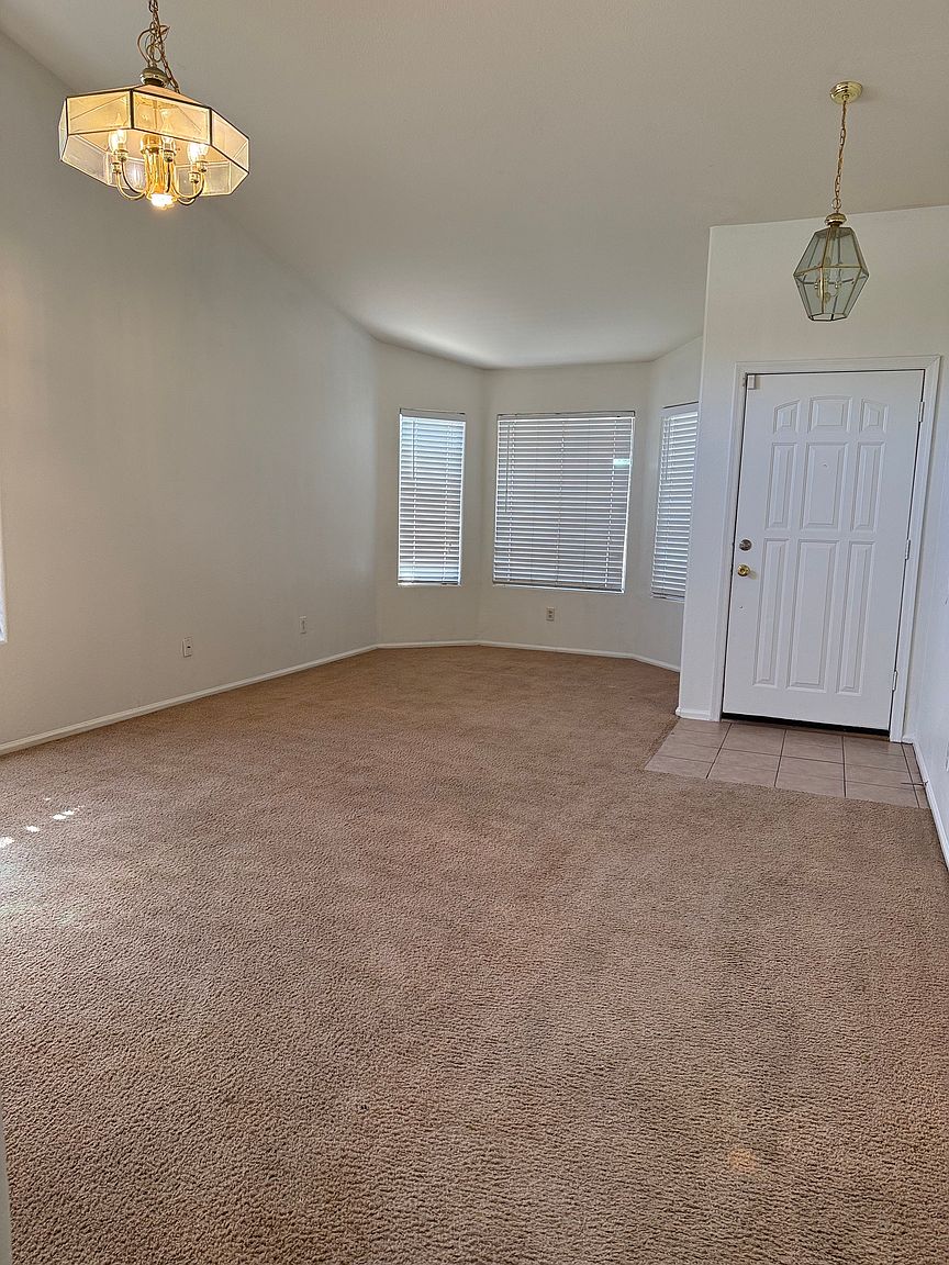 12402 W San Juan Ave photo 2