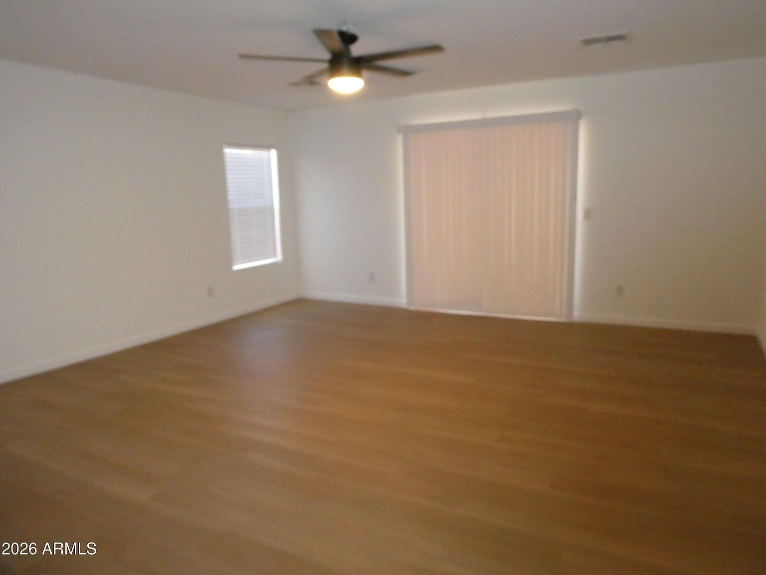 11547 W Schleifer Dr photo 3