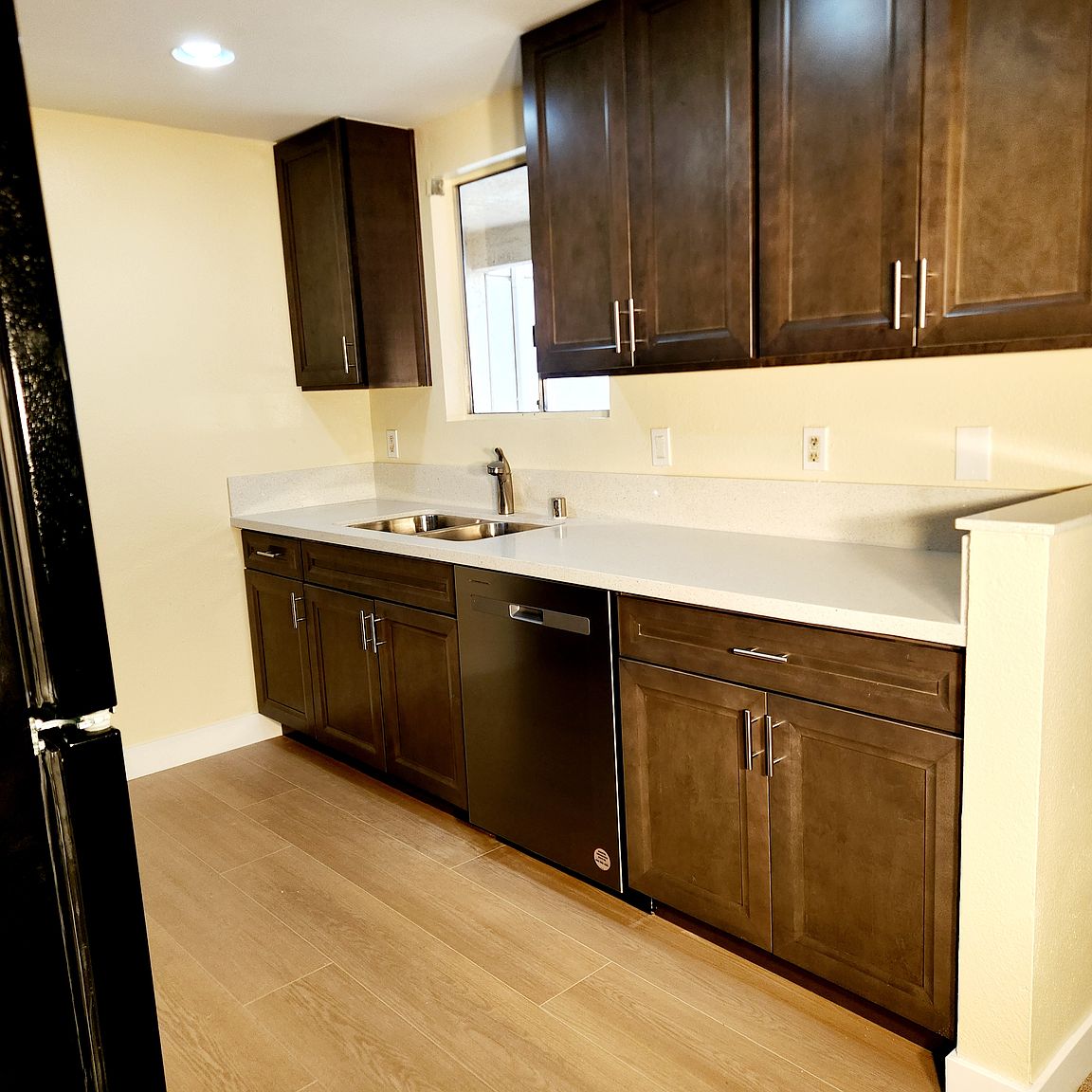 830 Broadway photo 3