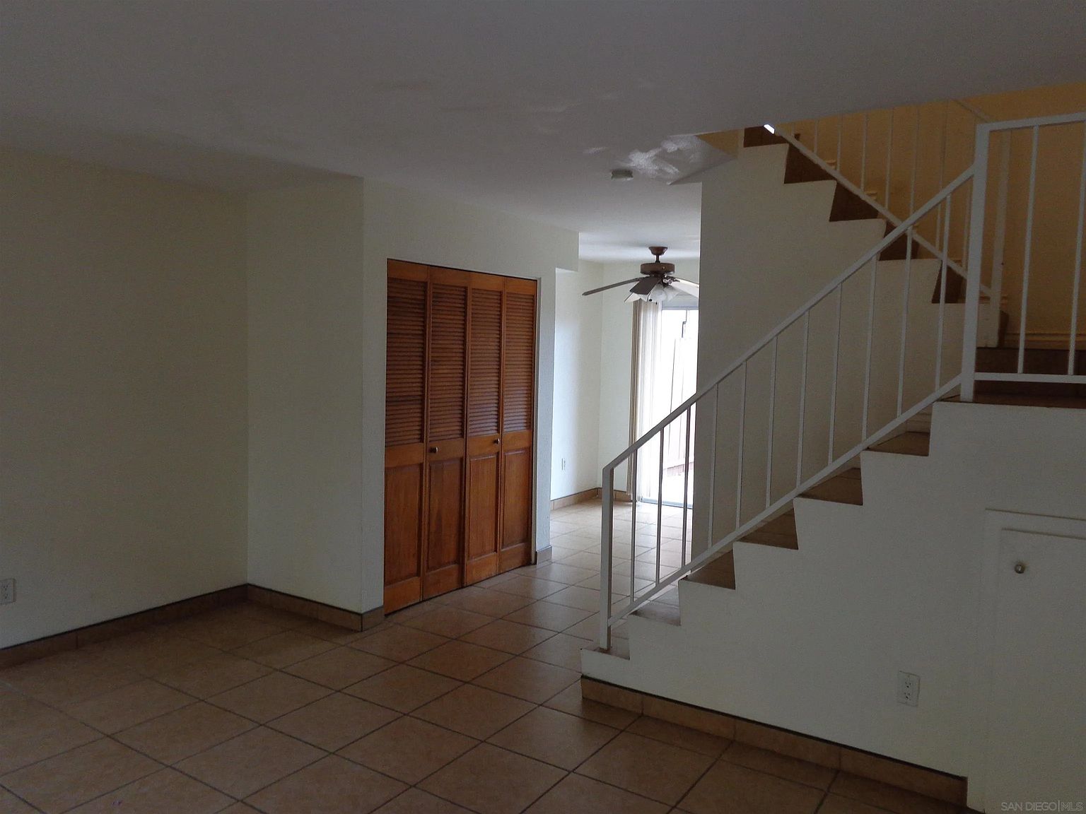 2348 Smythe Ave photo 4