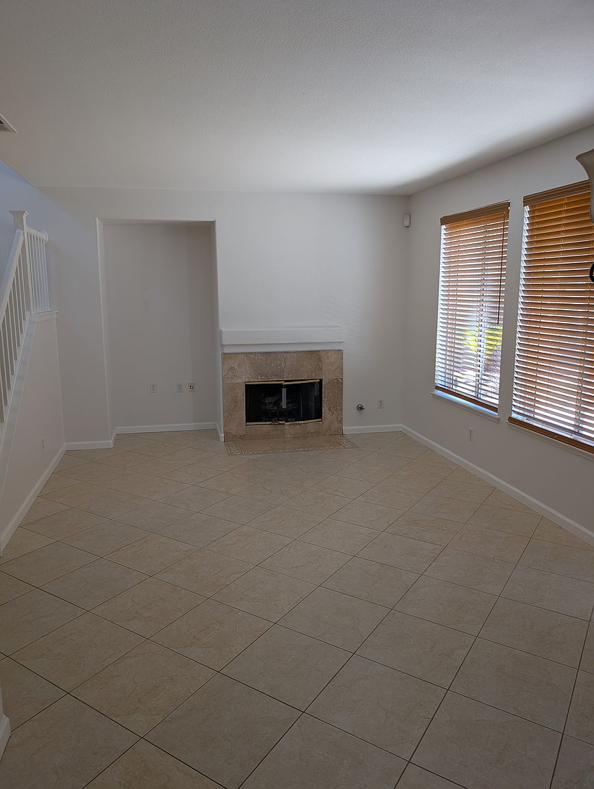 2824 Weeping Willow Rd photo 4