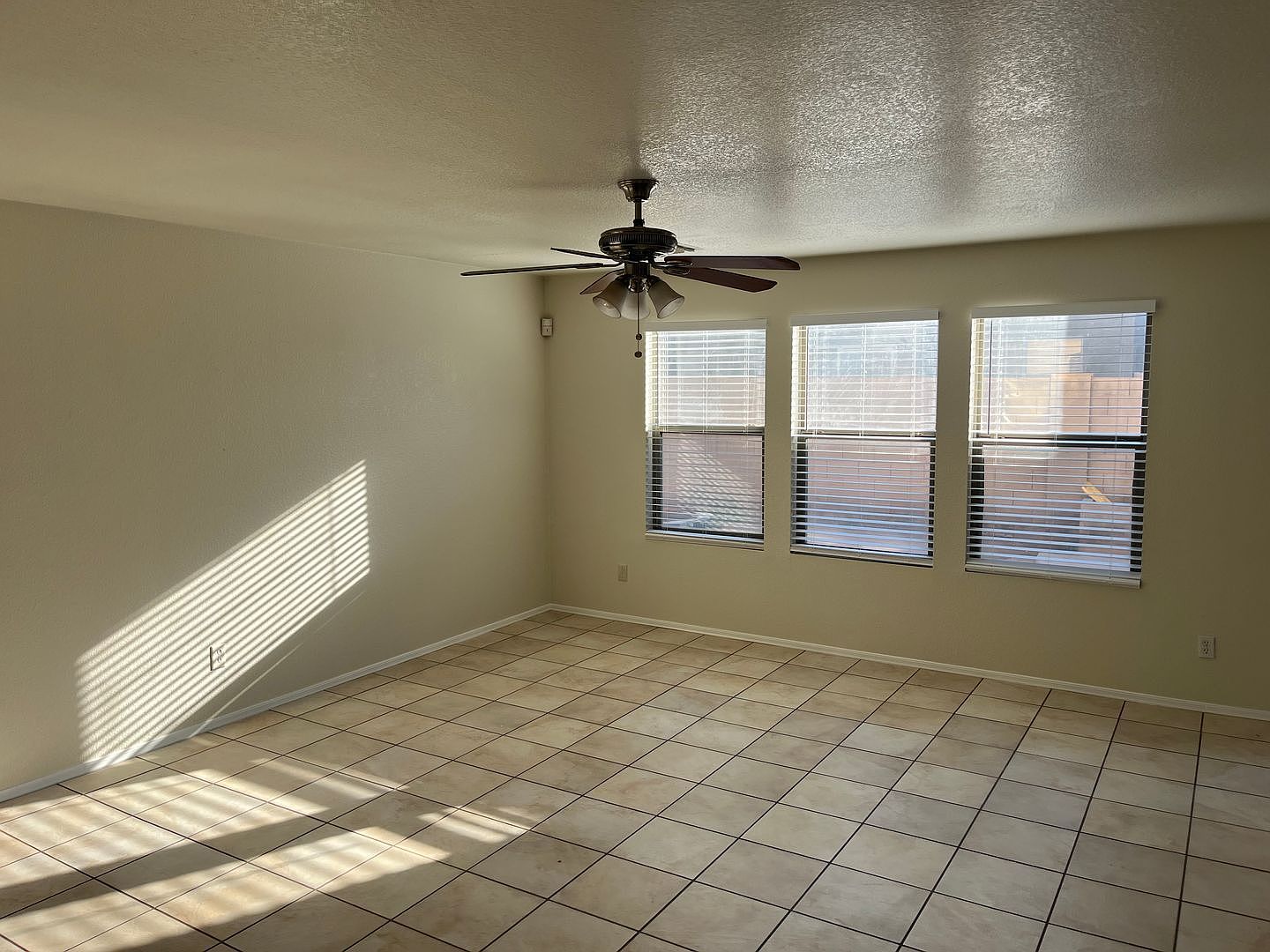 9441 W Jamestown Rd Phoenix, AZ 85037 photo 3