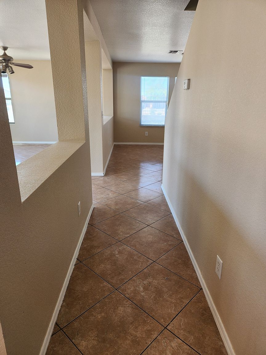 5931 W Albeniz Pl photo 5