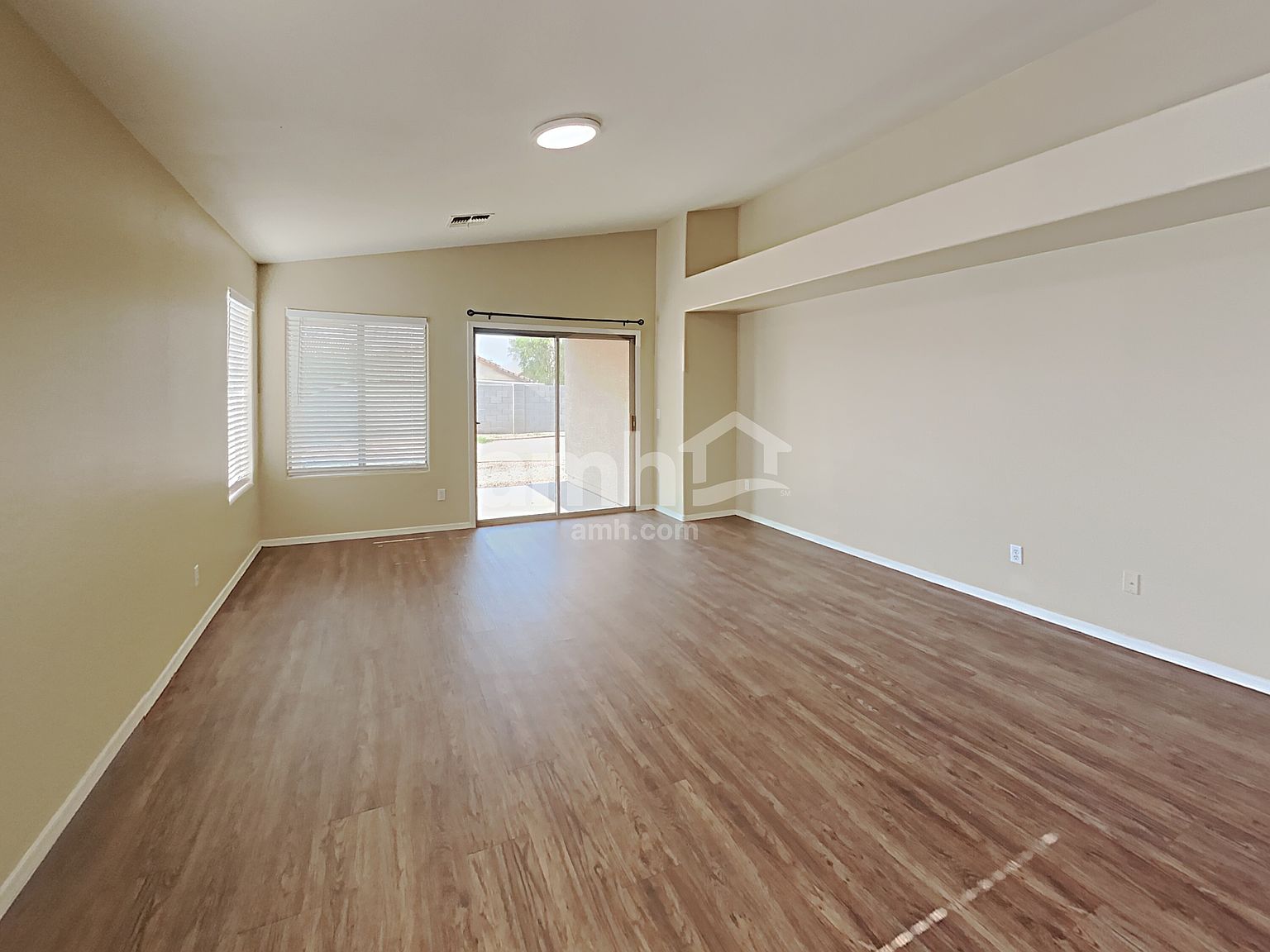 3614 W Vineyard Rd Phoenix, AZ 85041 photo 5
