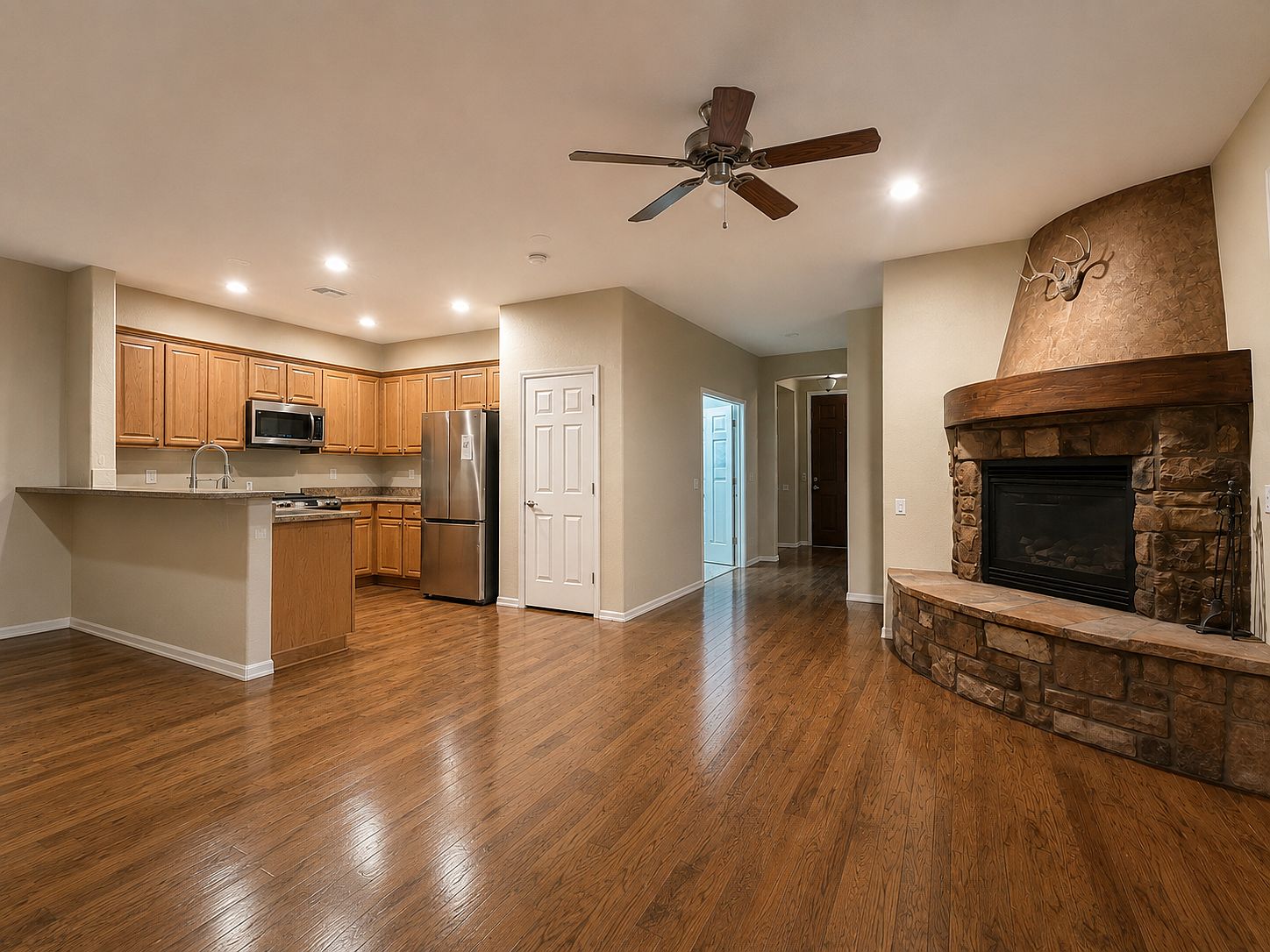 3317 W Inspiration Dr photo 3
