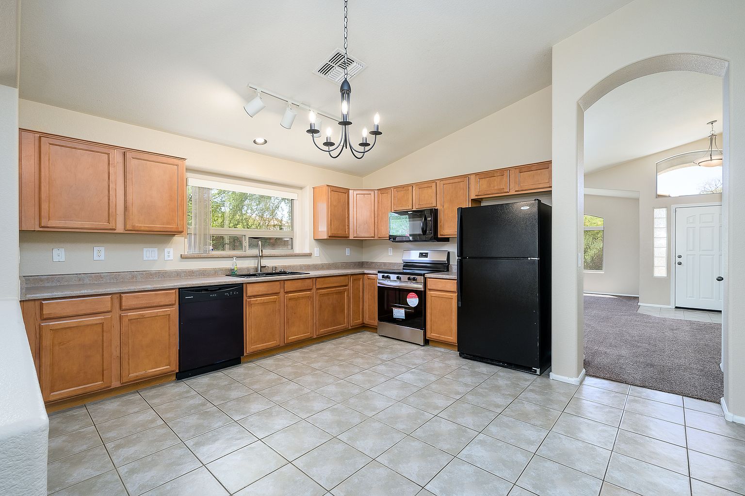 27947 N 25th Dr photo 4