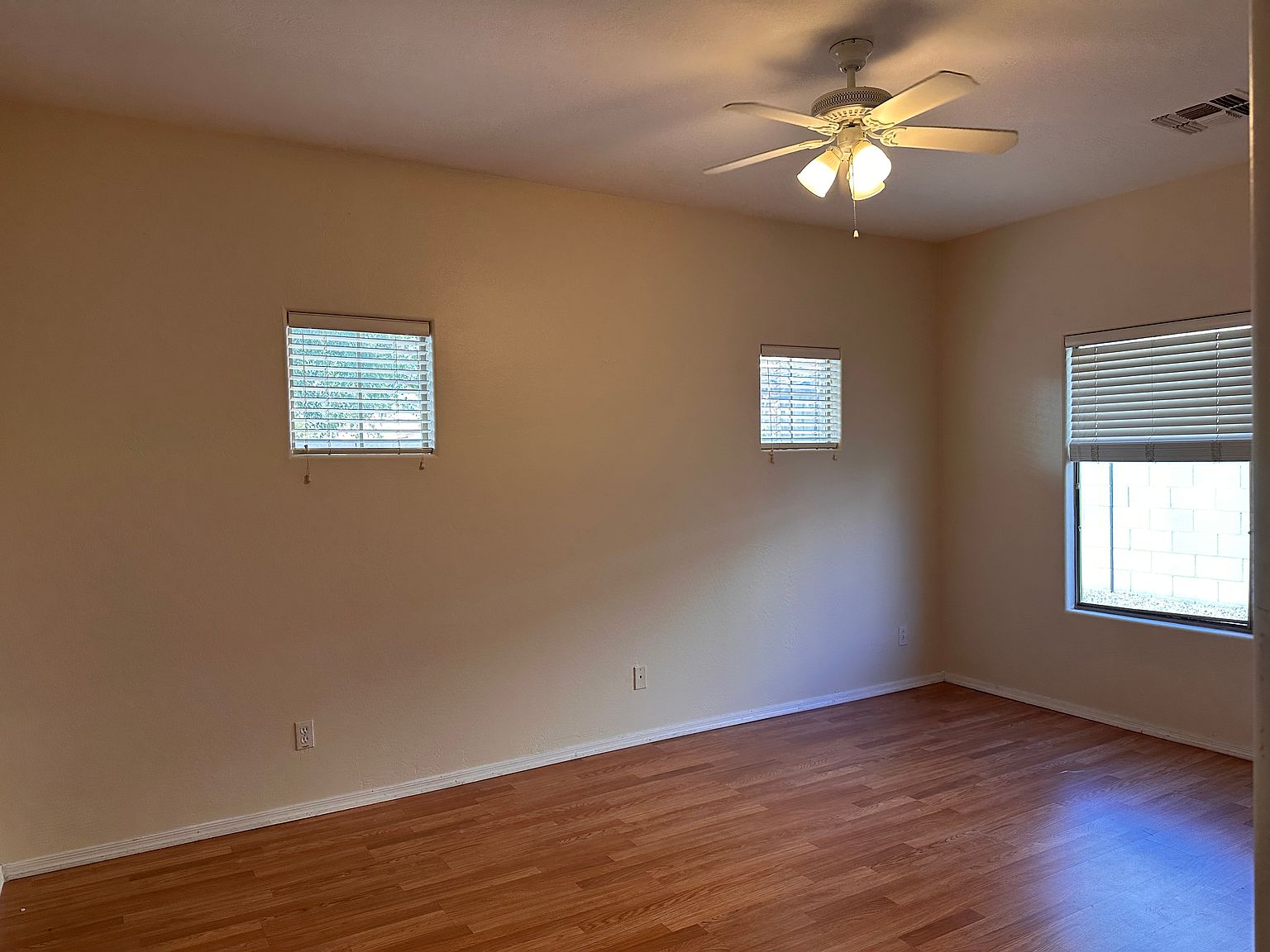 2073 N Arbor Ln photo 5
