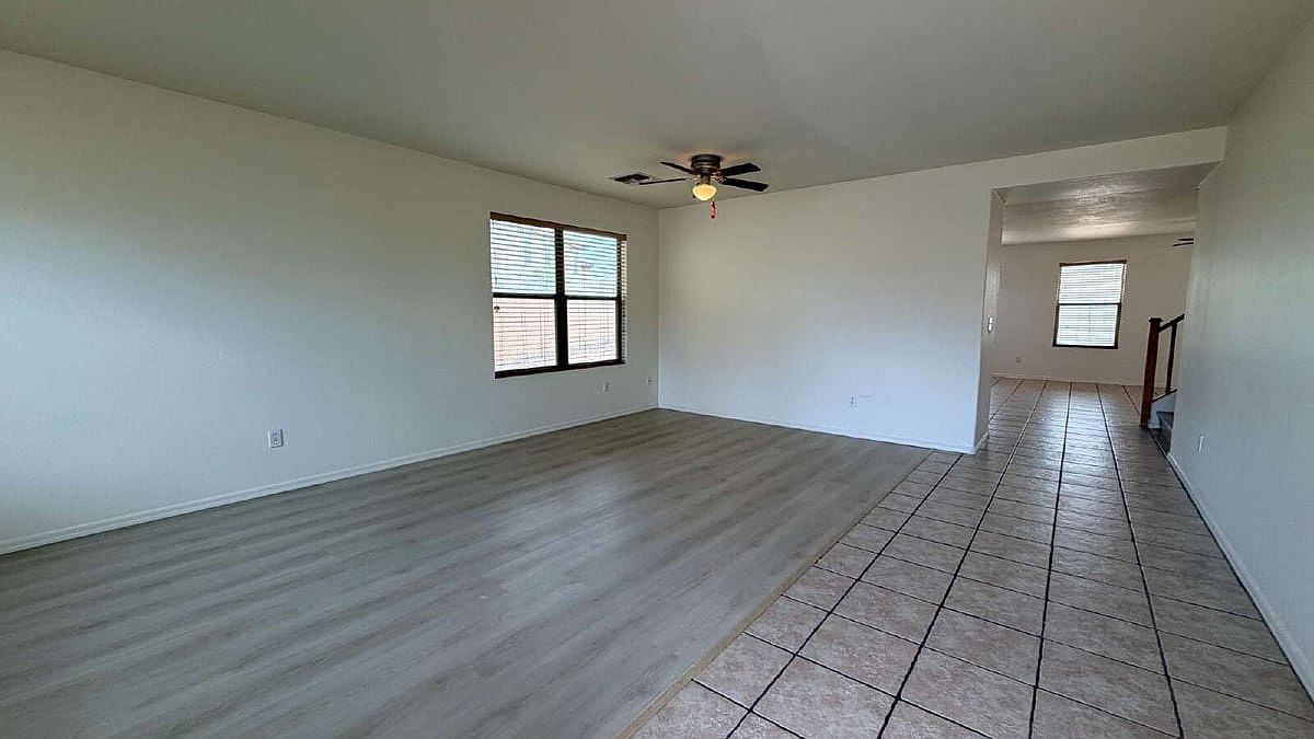 571 E Reflection Pl Chandler, AZ 85286 photo 3