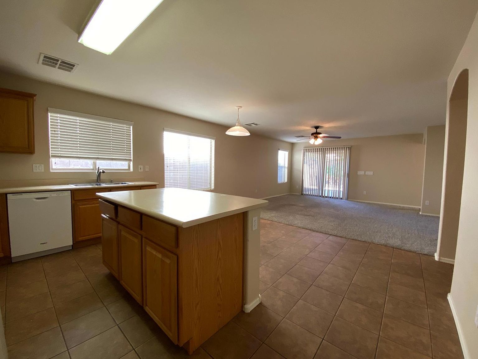 3905 E Cloudburst Dr photo 5