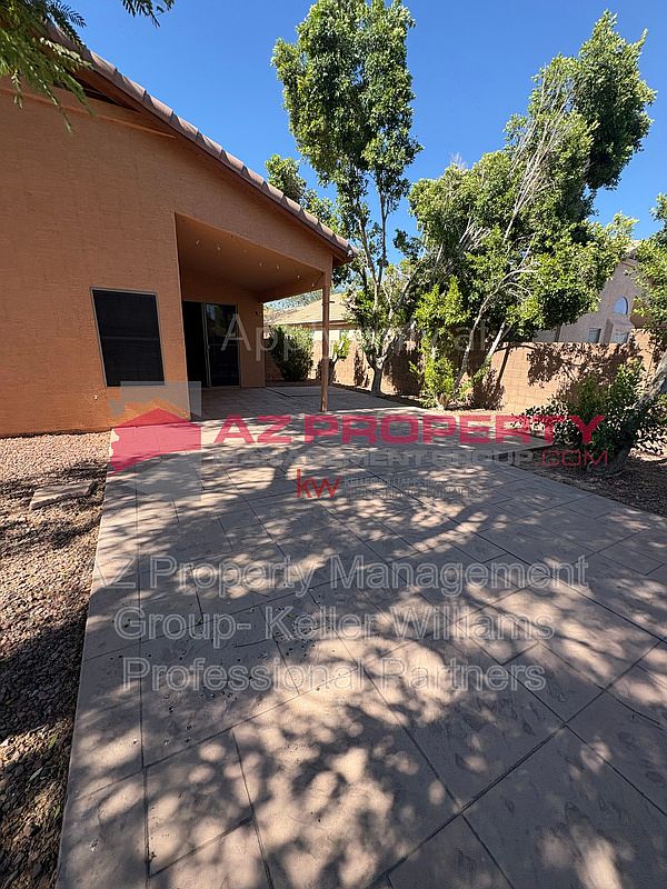 15745 W Latham St Goodyear, AZ 85338 photo 4