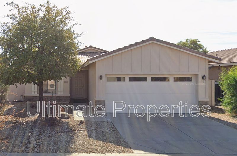 13849 W Maui Ln Surprise, AZ 85379 photo 2