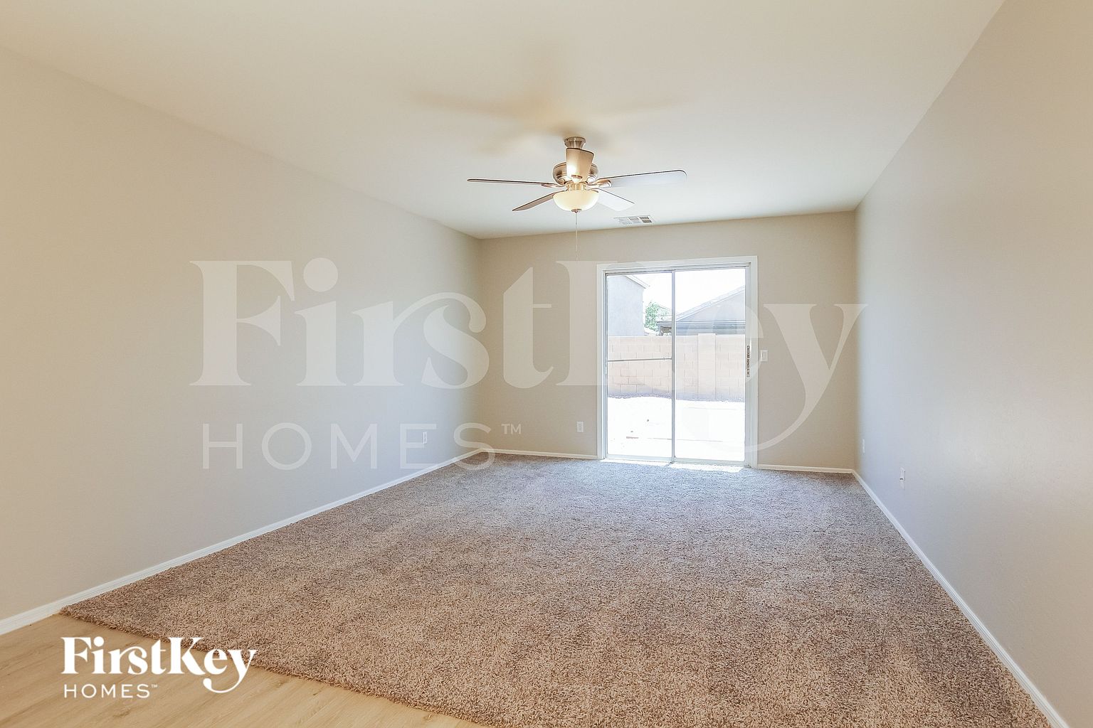 11597 W Vogel Ave Youngtown, AZ 85363 photo 4