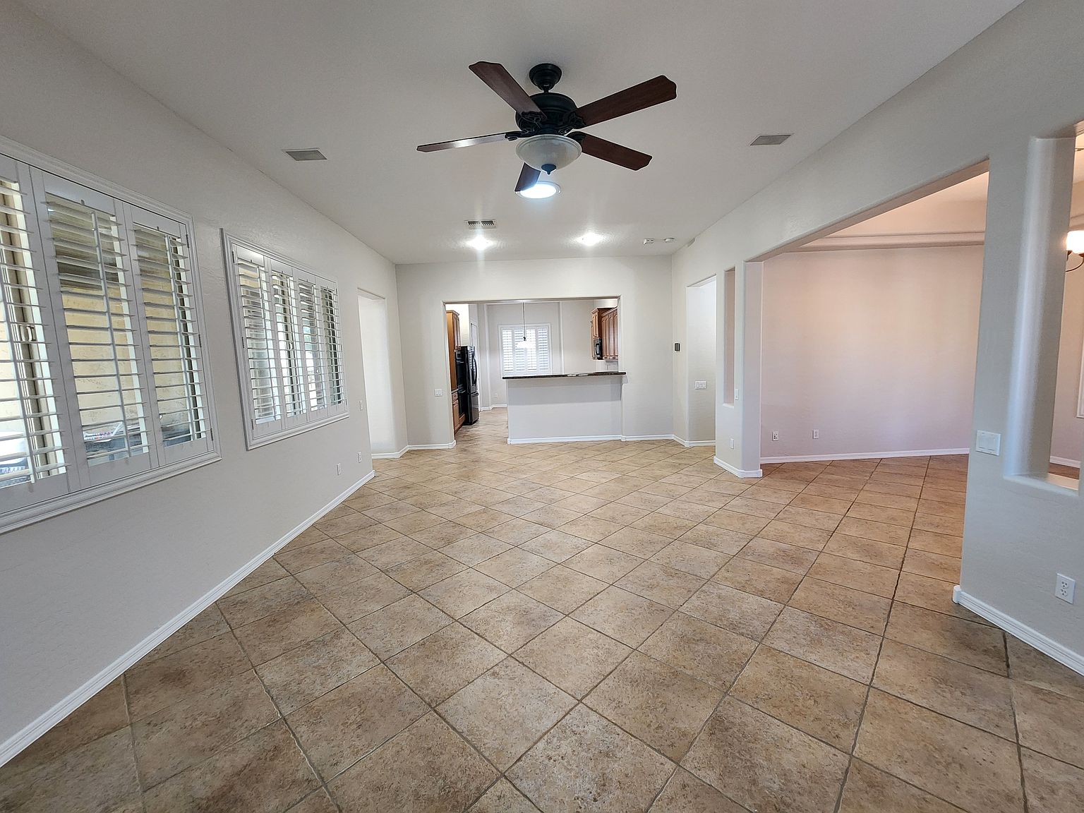 20897 W Court St photo 5