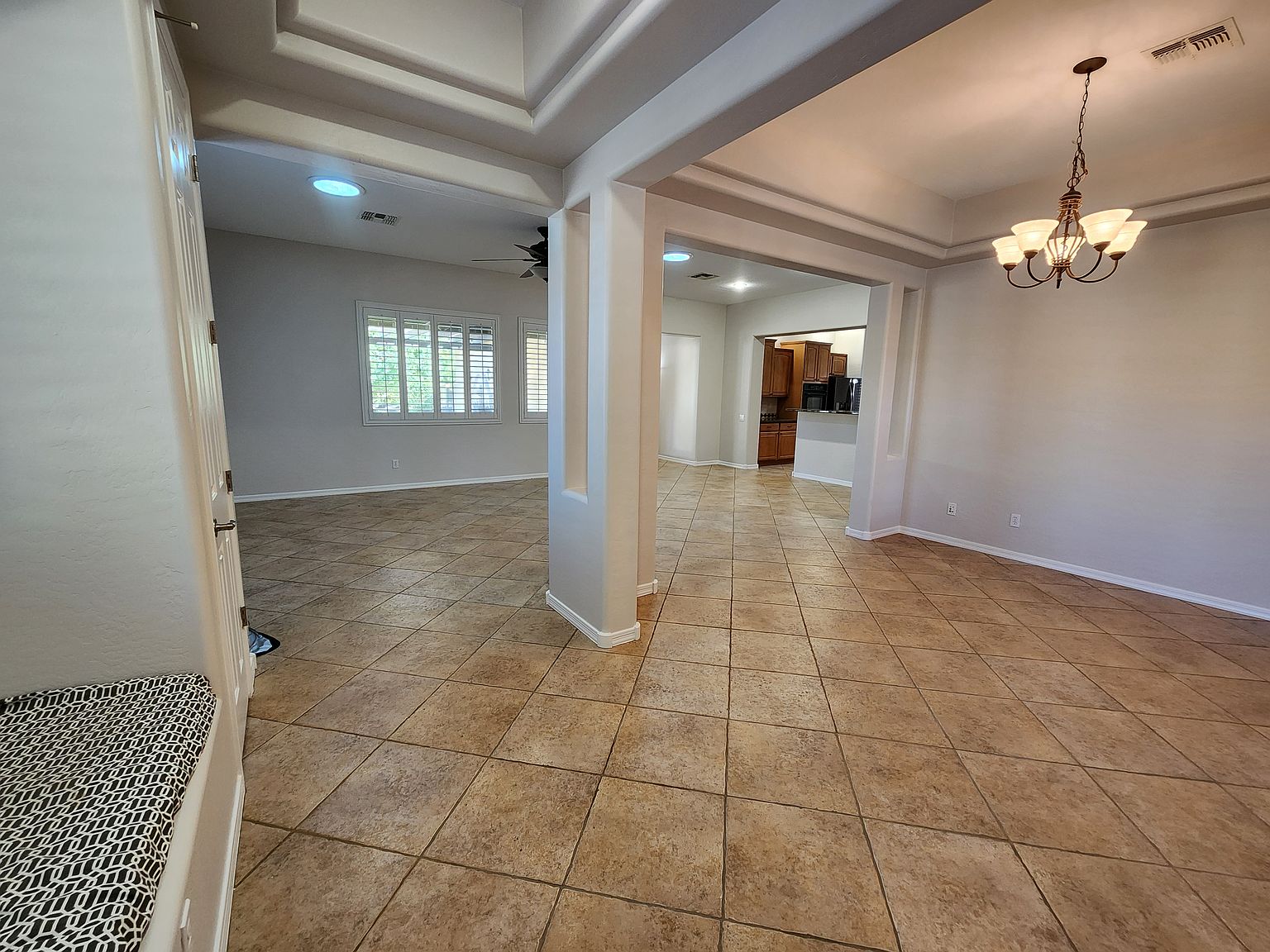 20897 W Court St photo 4