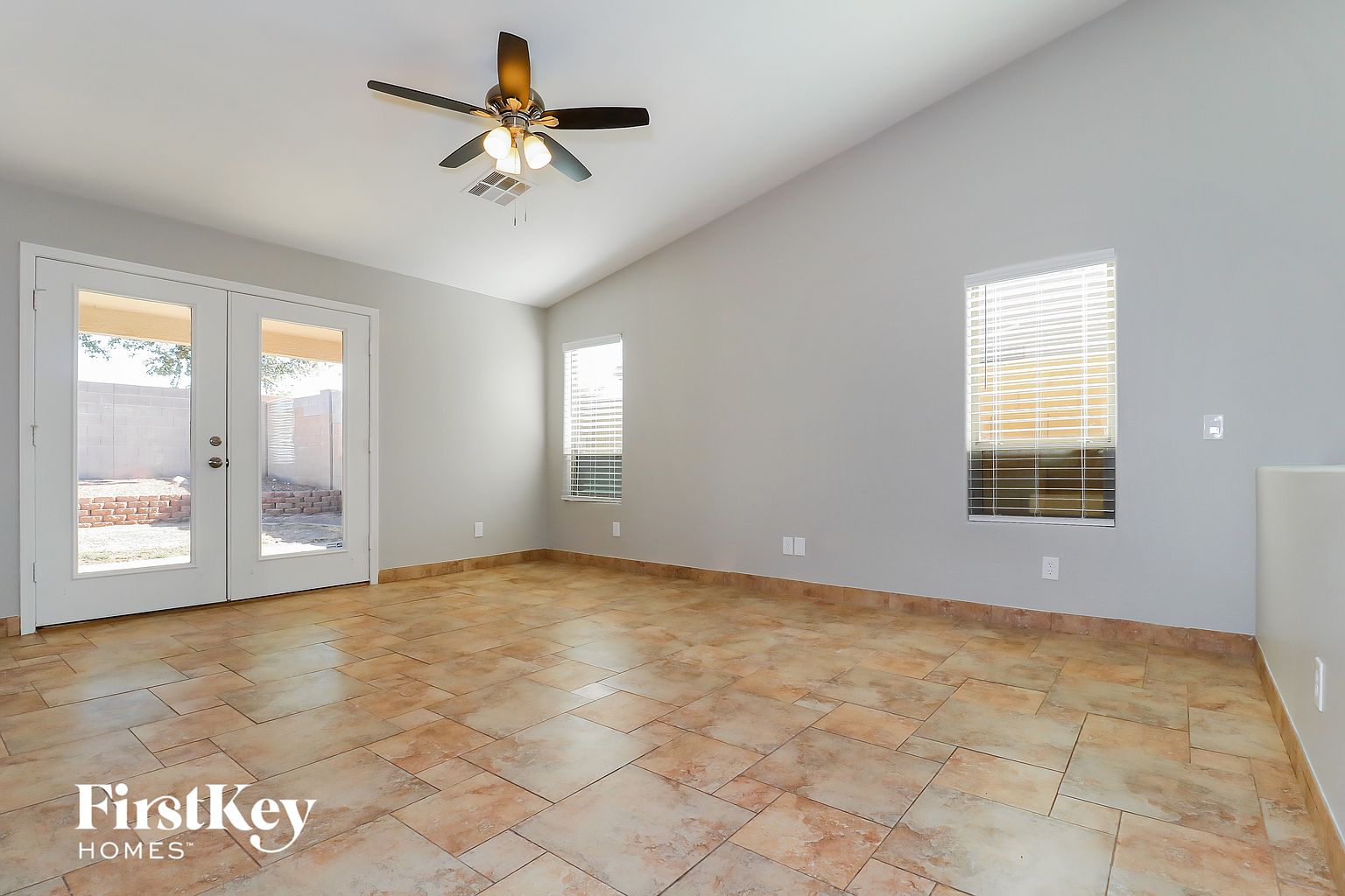 22938 W Yavapai St photo 5