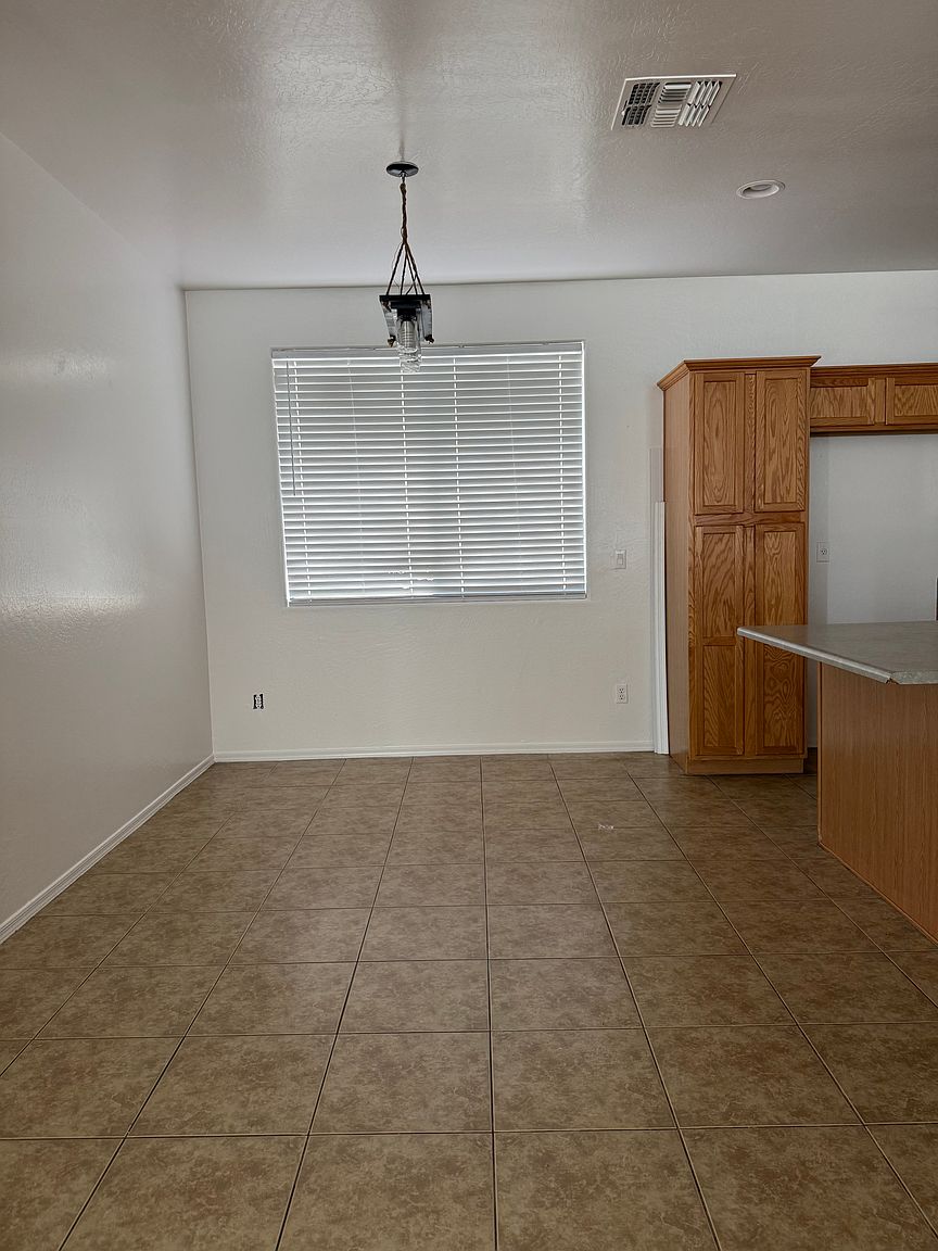 24793 W Dove Peak photo 5
