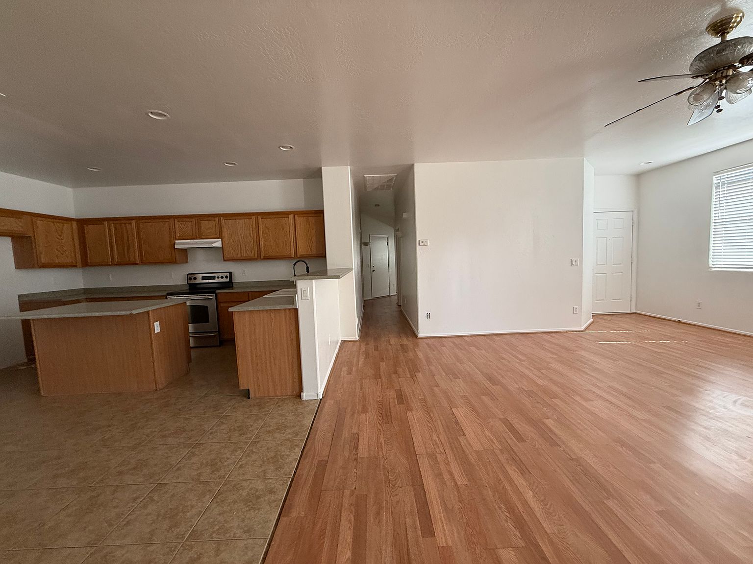24793 W Dove Peak photo 2