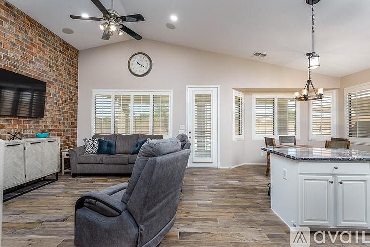 18304 N Coconino Dr photo 3