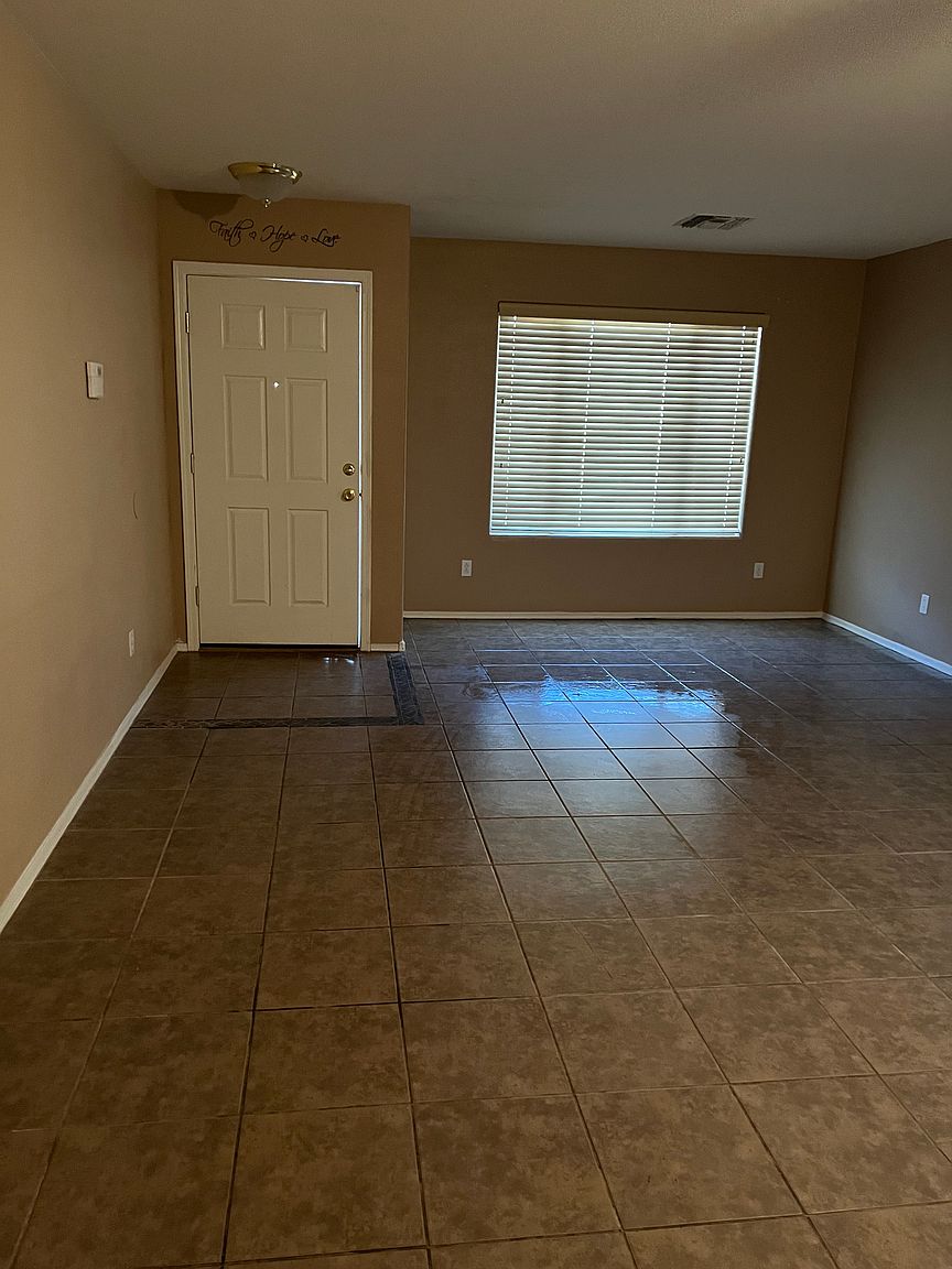 13133 W Fairmont Ave photo 4