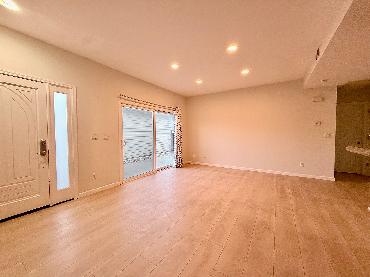2BR/2BA Townhouse on Cottage Ct · Mountain View photo 2