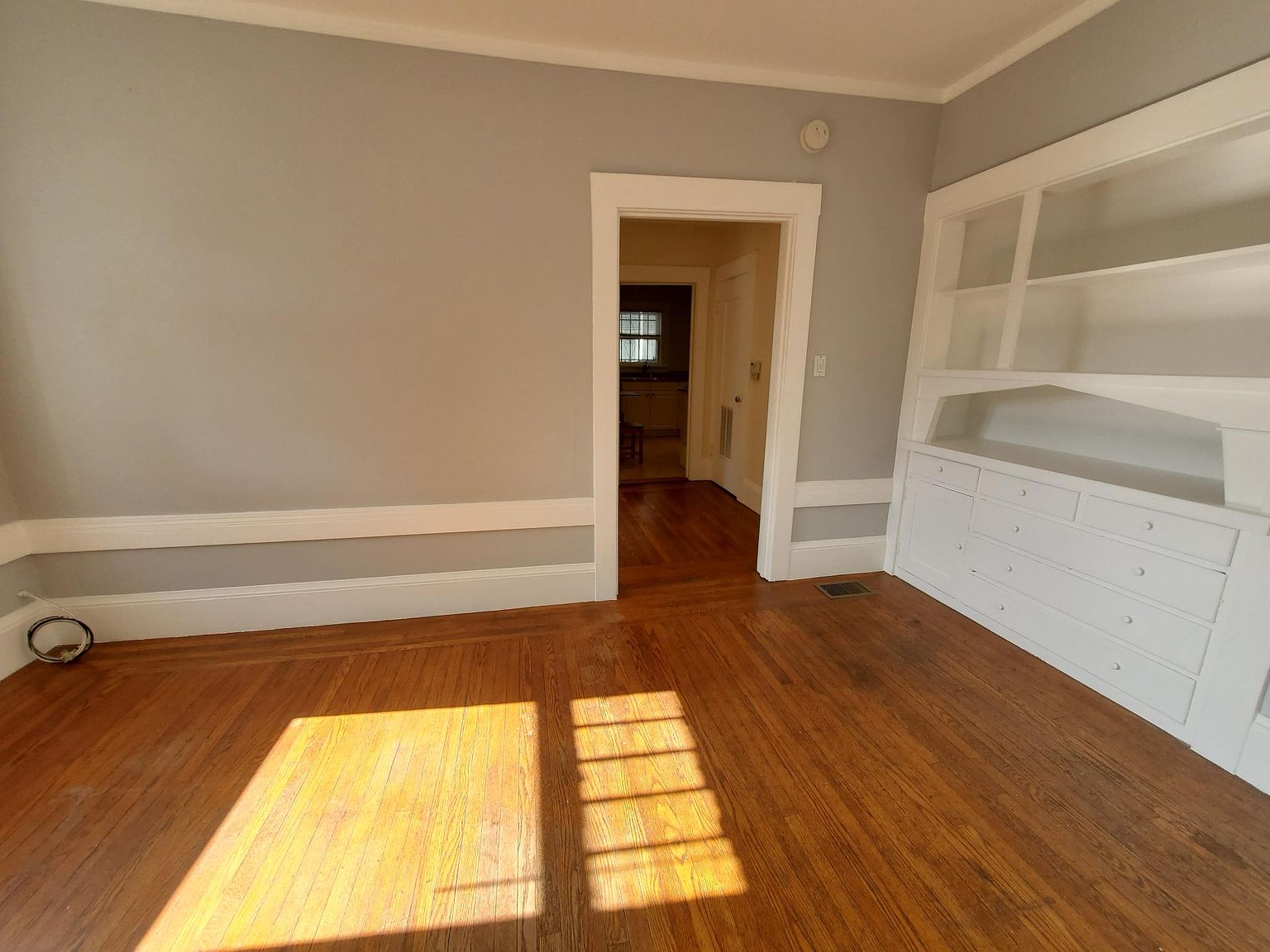 2803 Parker St photo 4