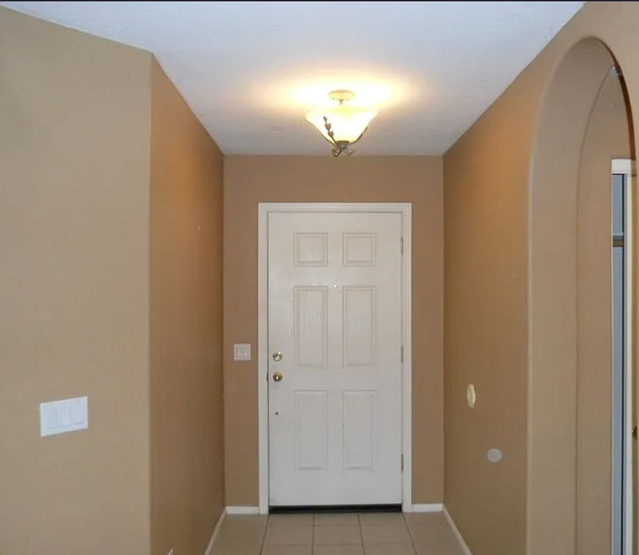 4100 E Lambeth Pl photo 2