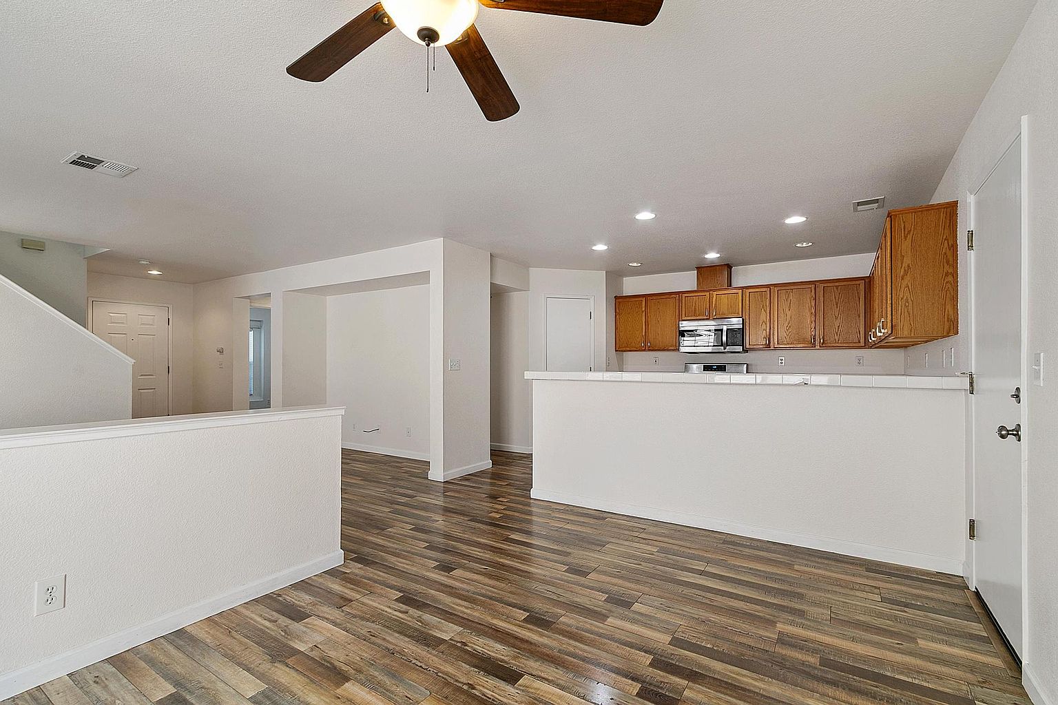 3215 Puffin Cir photo 5