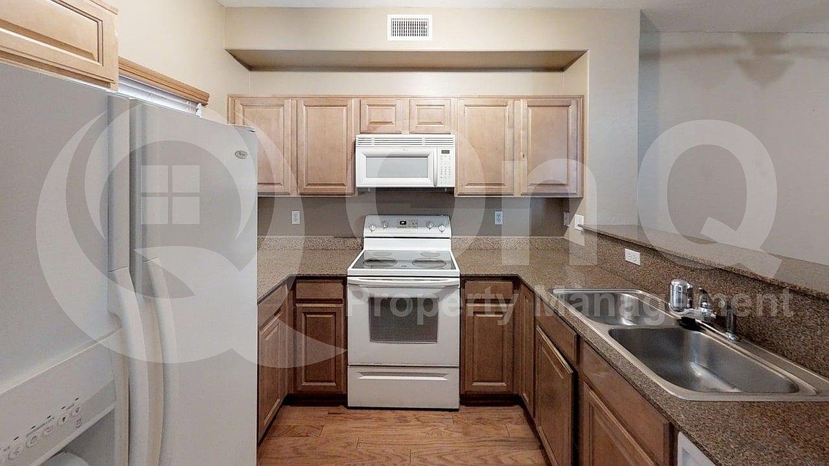 165 W Tremaine Ct Gilbert, AZ 85233 photo 4