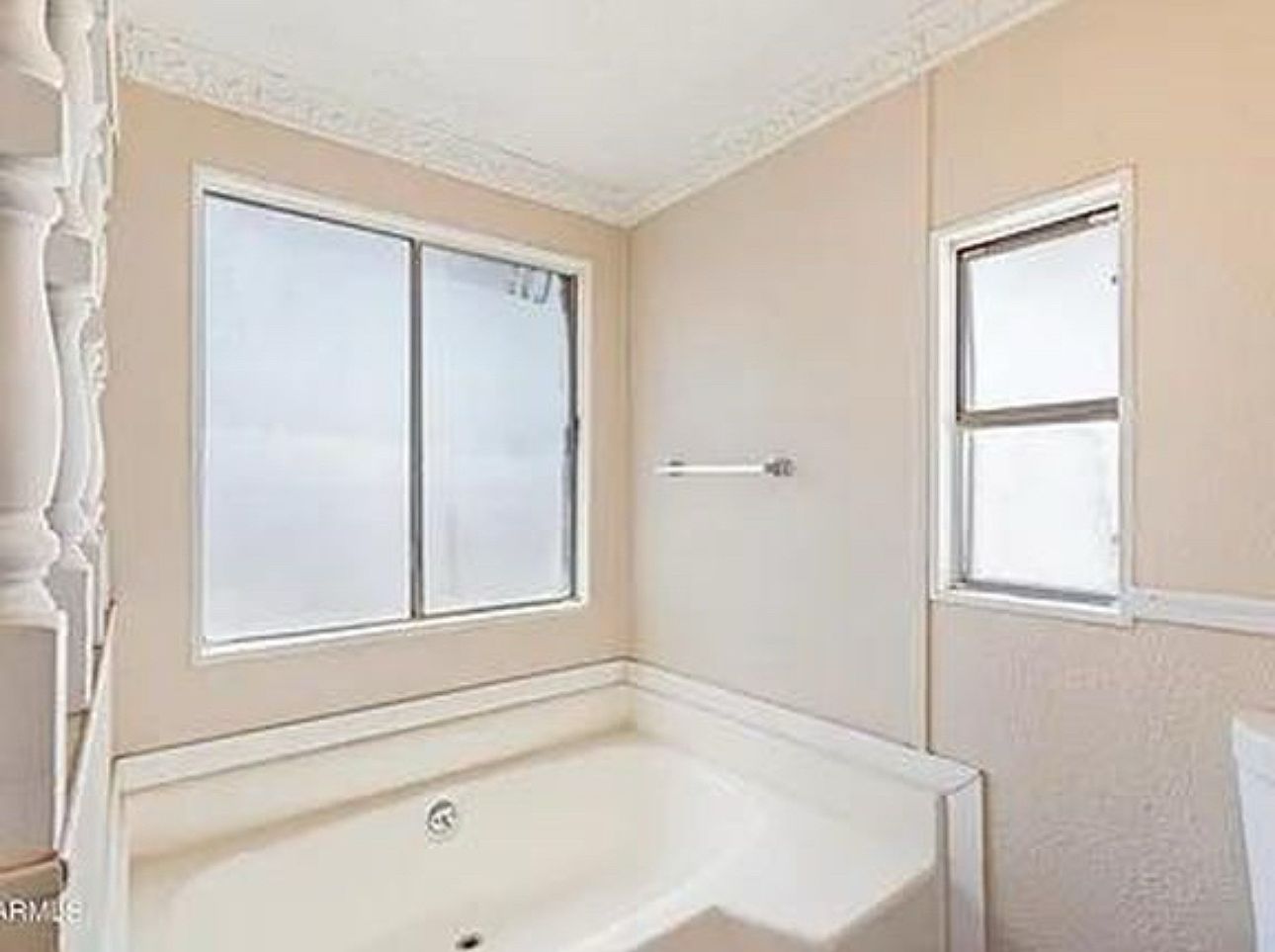 37533 W Elwood St photo 3