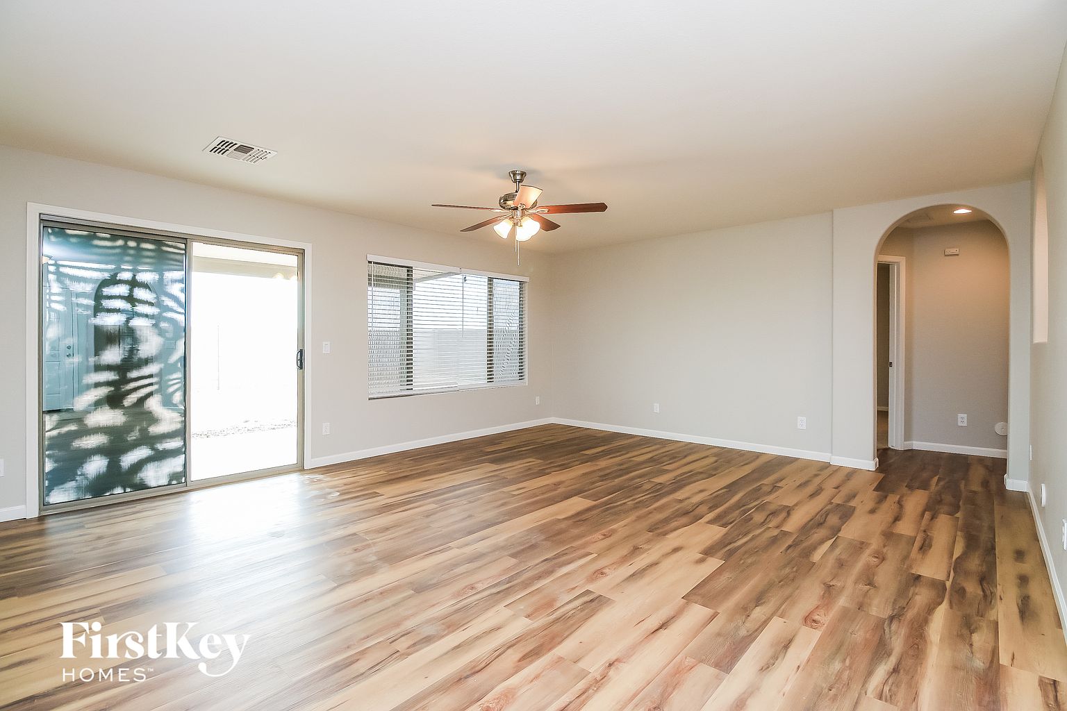 4115 E Lambeth Pl photo 3