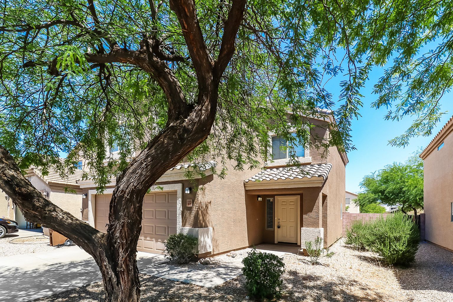 3076 W Carlos Ln photo 2