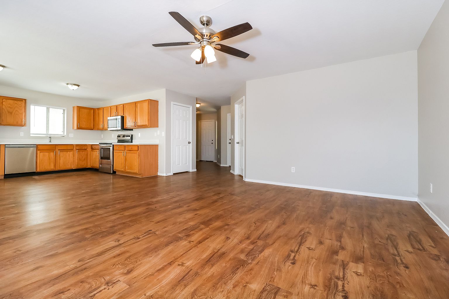 3076 W Carlos Ln photo 5