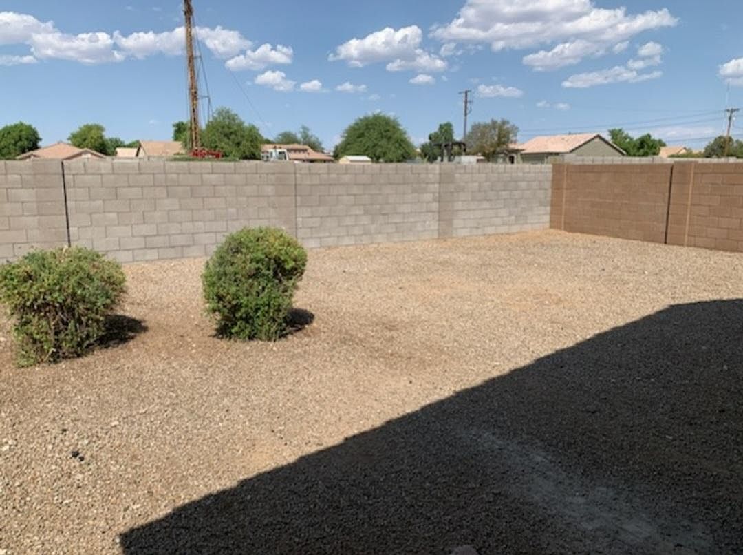 1708 E Christopher St photo 3