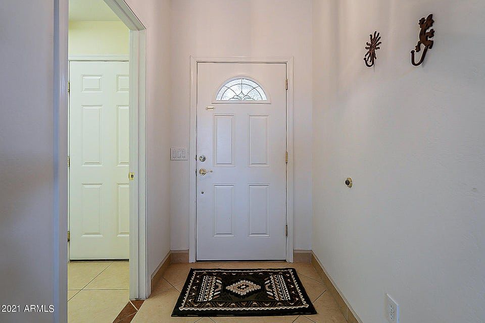 1105 N Cota Ln photo 5